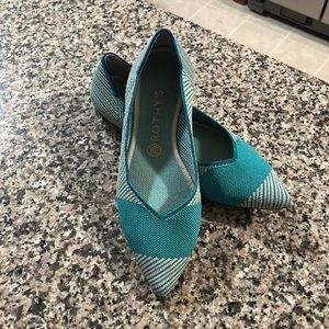 Size 10 Rothy’s shoes